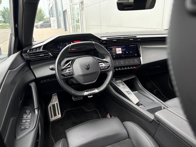 Peugeot 408 1.6 HYbrid GT 225 EAT8 First Edition | Panoramisch schuifdak | Alcantara bekleding | Focal | Camera | Apple Carplay/Android Auto