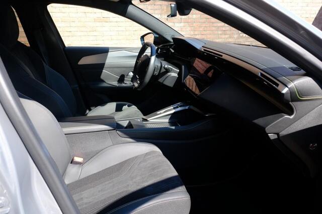 Peugeot 408 1.6 HYbrid 180pk EAT8 GT | Navi | App Connect | Adaptive Cruise | Keyless | 360° Camera | Matrix LED | Dodehoek | Elektrische Achterklep