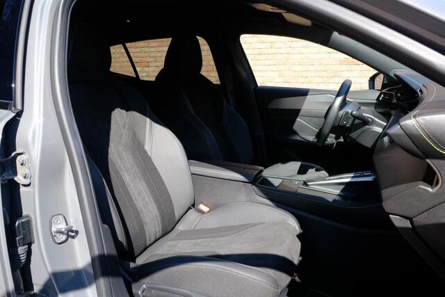 Peugeot 408 1.6 HYbrid 180pk EAT8 GT | Navi | App Connect | Adaptive Cruise | Keyless | 360° Camera | Matrix LED | Dodehoek | Elektrische Achterklep