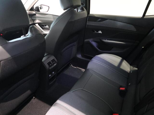 Peugeot 408 HYbrid 225 EAT8 Allure Avantage STOELVERWARMING - STUURVERWARMING - DRAADLOZE LADER