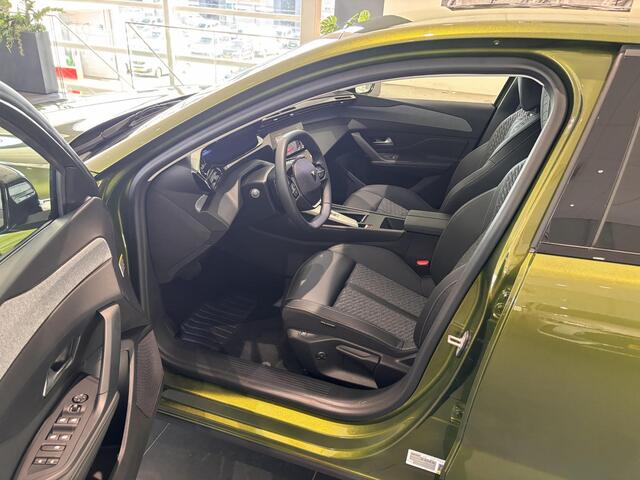 Peugeot 408 1.2 Allure Hybrid 145 | DIRECT UIT VOORRAAD LEVERBAAR | 360 Vision & Drive Assist Pack | Comfort Pack | Stoelverwarming