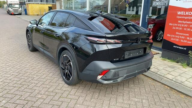 Peugeot 408 1.6 HYbrid 225 GT