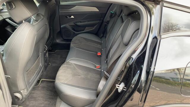 Peugeot 408 1.6 HYbrid 225 GT