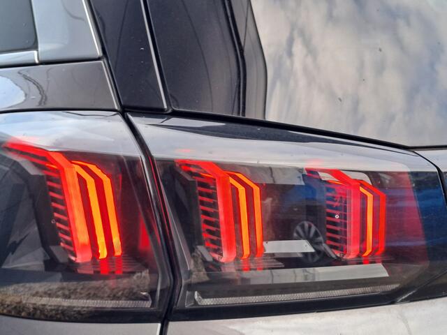 Peugeot 5008 1.2 PureTech GT Automaat | Navigatie | Adaptive Cruise control | Parkeercamera