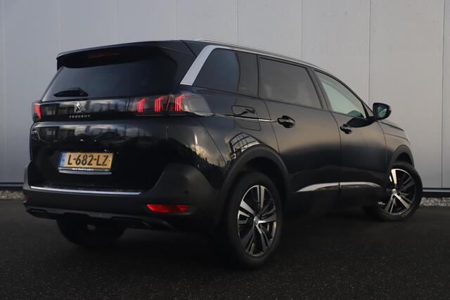 Peugeot 5008 1.2 PureTech Blue Lease Allure 131PK 7 Persoons Keyless Half Leder Virtual Cockpit Navigatie Camera Carplay Android Elektrische Achterklep 19 inch LMV