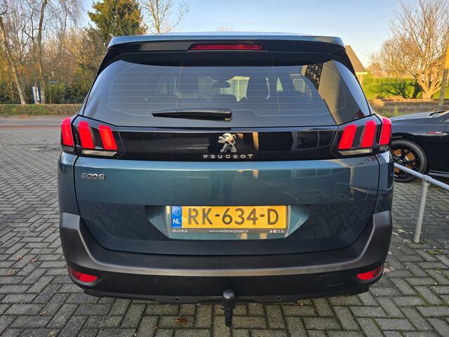 Peugeot 5008 1.2 PureTech Active / NWE Motor / 7 Persoons / Carplay / Trekhaak