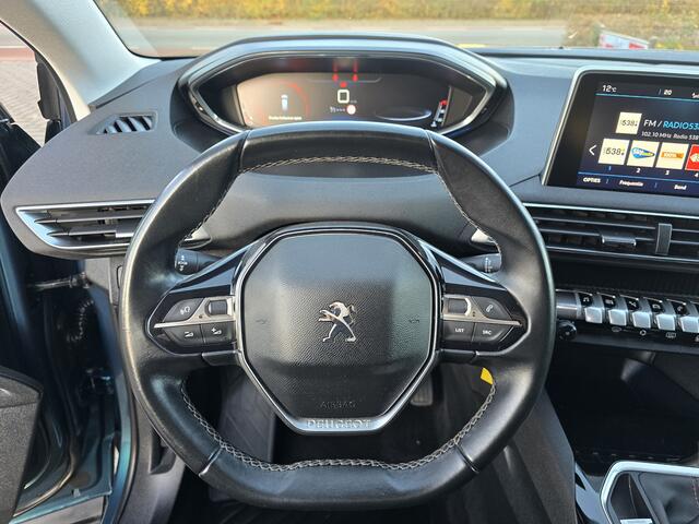 Peugeot 5008 1.2 PureTech Active / NWE Motor / 7 Persoons / Carplay / Trekhaak