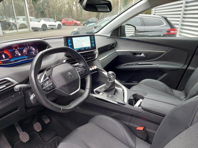 Peugeot 5008 SUV 130 Allure 7 Persoons Clima/Nav/Cam