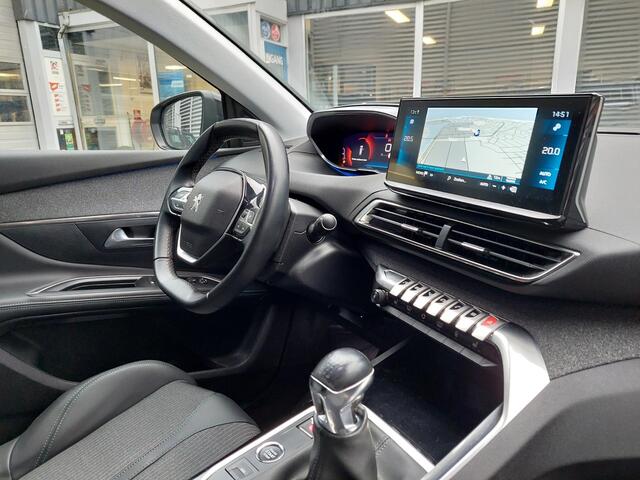 Peugeot 5008 SUV 130 Allure 7 Persoons Clima/Nav/Cam