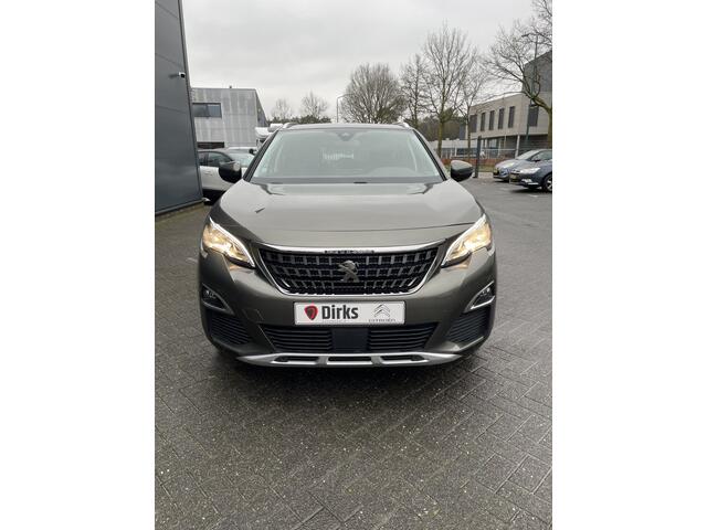 Peugeot 5008 130pk Crossway (Trekhaak - Camera - Parkeersensoren V+A - Automatische Airco - Navigatie)