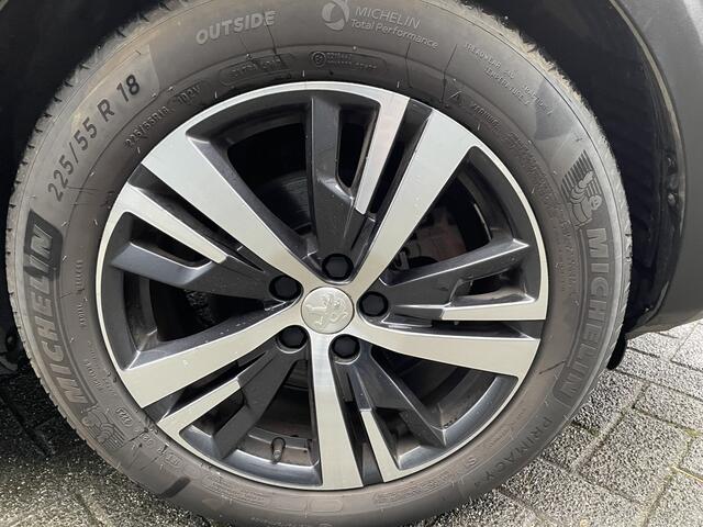 Peugeot 5008 130pk Crossway (Trekhaak - Camera - Parkeersensoren V+A - Automatische Airco - Navigatie)