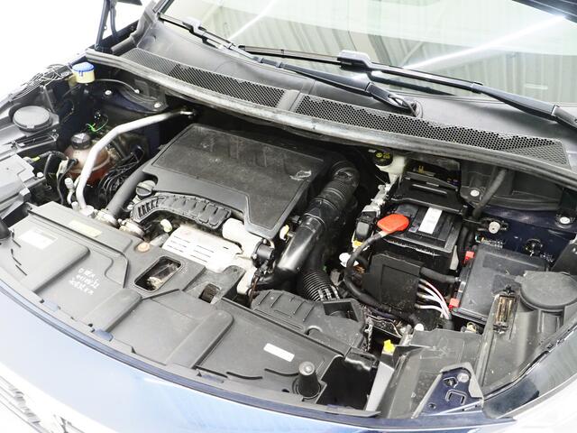 Peugeot 5008 1.2 PureTech Allure 7p | Leder | 360 | Stoelverwarming | Carplay | Trekhaak