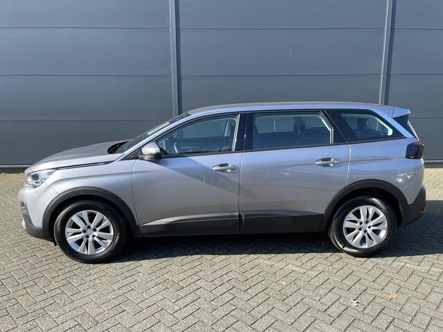 Peugeot 5008 130pk Avantage (Camera - Navigatie - Parkeersensoren - Automatische Airco - Apple carplay)