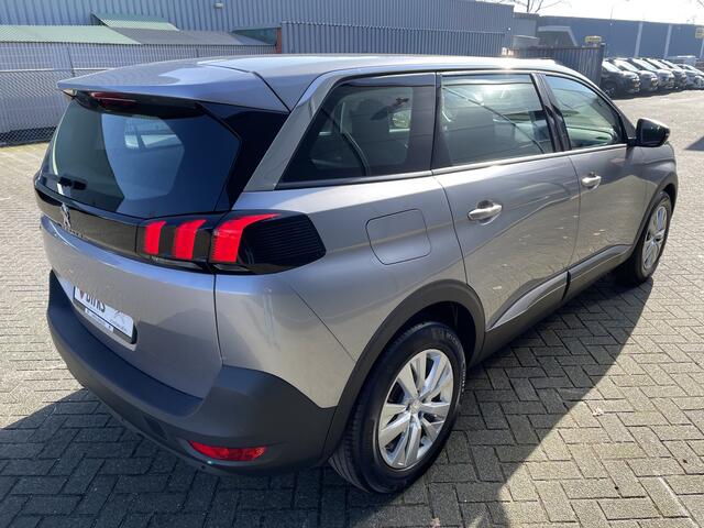 Peugeot 5008 130pk Avantage (Camera - Navigatie - Parkeersensoren - Automatische Airco - Apple carplay)