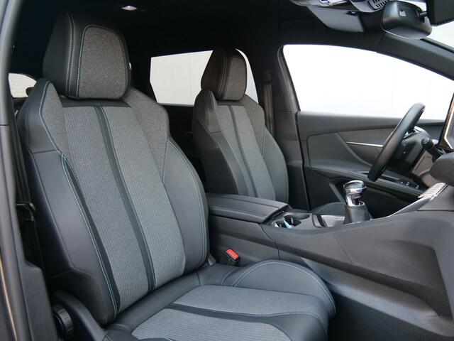 Peugeot 5008 1.2 PureTech 130pk Allure Pack Business Apple Carplay / Navigatie / Camera