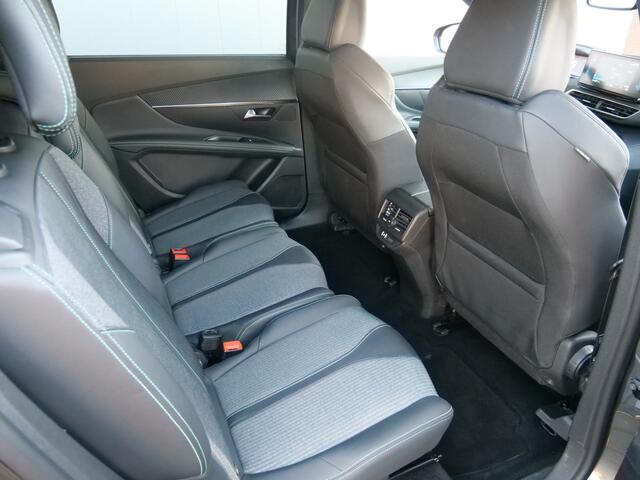 Peugeot 5008 1.2 PureTech 130pk Allure Pack Business Apple Carplay / Navigatie / Camera