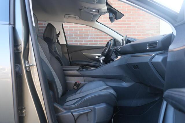 Peugeot 5008 1.2 PureTech 130pk Allure | Navi | Climate | Cruise | Camera | 19" velgen