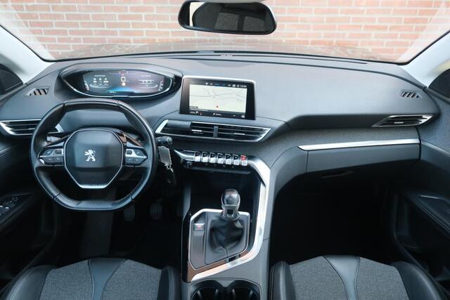Peugeot 5008 1.2 PureTech 130pk Allure | Navi | Climate | Cruise | Camera | 19" velgen
