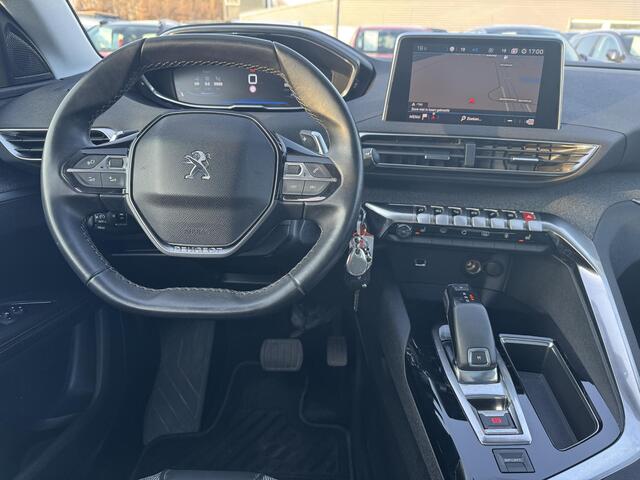 Peugeot 5008 1.2 PureTech Allure 7 Persoons,Automaat,Trekhaak,Pano,Navi,Stoelverwarming,Clima,Cruise,131pk,Halfleder,Pdc V+A,Lmv 18'',Apk tot 10-2025