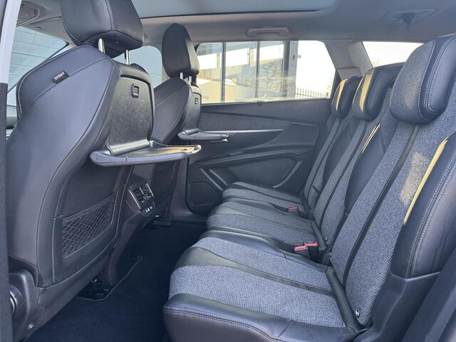 Peugeot 5008 1.2 PureTech Allure 7 Persoons,Automaat,Trekhaak,Pano,Navi,Stoelverwarming,Clima,Cruise,131pk,Halfleder,Pdc V+A,Lmv 18'',Apk tot 10-2025