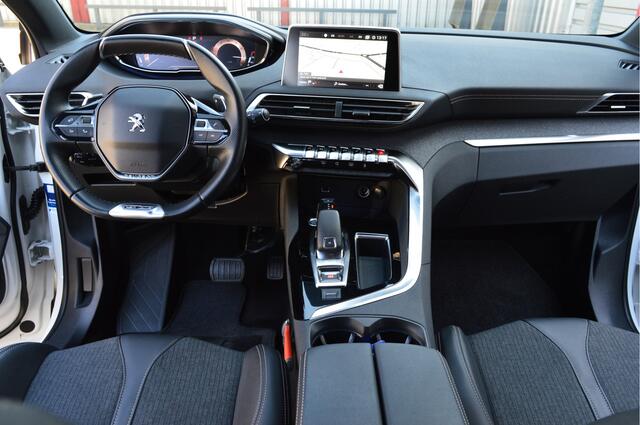 Peugeot 5008 1.2 PureTech GT-Line Avantage O.a: Carplay, DAB, Camera, DAB, Clima, Navi, Etc. All-in prijs!