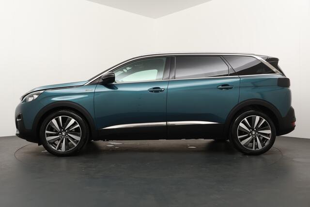 Peugeot 5008 BWJ 2020 1.2 PureTech 131 PK Blue Lease GT-Line 7 PERS. / AFN. TREKHAAK / SCHUIF PANODAK / FULL LED / DAB+ / LMV 19 INCH / NAVI / CLIMA / CRUISE / CAMERA 360 / PDC / PRIV. GLAS / ELEK. ACHTERKLEP / MULTIFUNCT. STUUR / ISOFIX / KEYLESS
