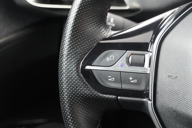 Peugeot 5008 BWJ 2020 1.2 PureTech 131 PK Blue Lease GT-Line 7 PERS. / AFN. TREKHAAK / SCHUIF PANODAK / FULL LED / DAB+ / LMV 19 INCH / NAVI / CLIMA / CRUISE / CAMERA 360 / PDC / PRIV. GLAS / ELEK. ACHTERKLEP / MULTIFUNCT. STUUR / ISOFIX / KEYLESS