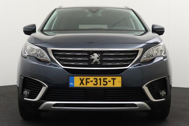 Peugeot 5008 1.2 P Premium 7 Persoons Carplay Leder Camera Navi DAB