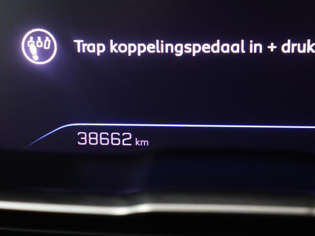 Peugeot 5008 1.2 PureTech 130pk Allure Pack Business | Keyless | Stoelverwarming | Camera | Navigatie