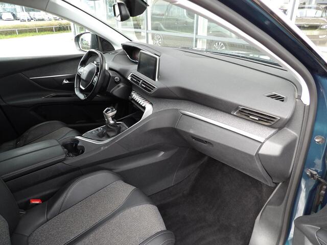 Peugeot 5008 1.2 PureTech 130pk Allure Business 7-zits Airco Navi Camera Carplay 81324km