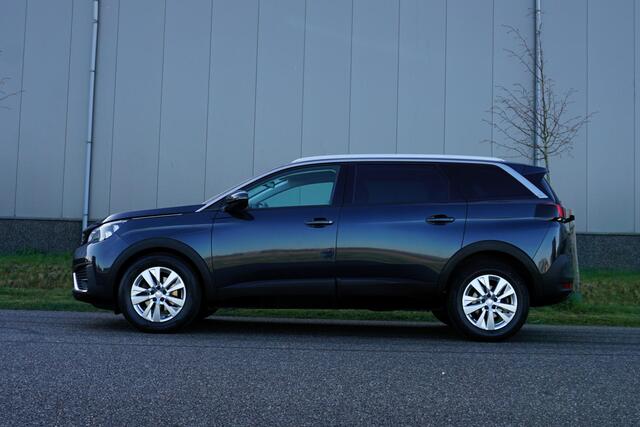 Peugeot 5008 1.2 PureTech Active Automaat |131 pk |Metallic blauw |Parkeersensoren |Navigatie |DAB |Carplay |Android auto |Lichtmetalen velgen