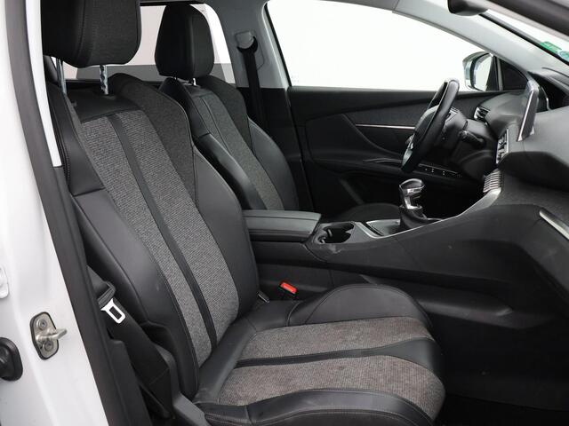Peugeot 5008 1.2 PT 130 PK 7-PERSOONS + ADAPTIVE CRUISE | CAMERA | NAVIGATIE | 19 INCH LMV