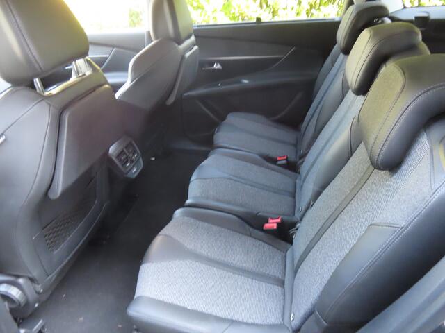 Peugeot 5008 1.5HDI Premium*ACC*Navi*EXPORT/EX.BPM*