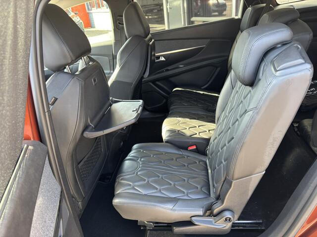 Peugeot 5008 1.2 PureTech Allure / NL Auto / 7 Pers / Android Auto / Navi / Cruise Control / Stoelverwarming / Lederen Bekleding /
