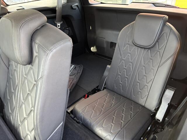 Peugeot 5008 1.2 PureTech Allure / NL Auto / 7 Pers / Android Auto / Navi / Cruise Control / Stoelverwarming / Lederen Bekleding /