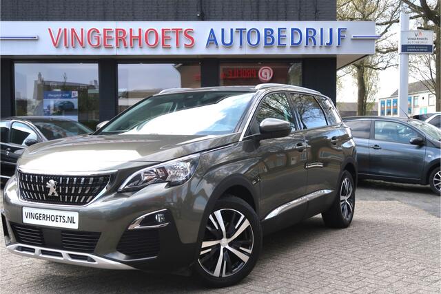 Peugeot 5008 130 Pk Benzine * AUTOMAAT * 7-Persoons * Hele Mooie Luxe * Navigatie * 1/2 Leder Interieur * L.M. Velgen met Vierseizoenenbanden * Achteruitrij Parkeer Camera * Electr Bedienbare Achterklep * Keyless Entry & Start Button * Vingerhoets: Vierde Generatie Ee