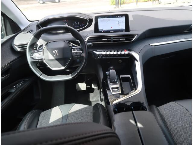 Peugeot 5008 130 Pk Benzine * AUTOMAAT * 7-Persoons * Hele Mooie Luxe * Navigatie * 1/2 Leder Interieur * L.M. Velgen met Vierseizoenenbanden * Achteruitrij Parkeer Camera * Electr Bedienbare Achterklep * Keyless Entry & Start Button * Vingerhoets: Vierde Generatie Ee
