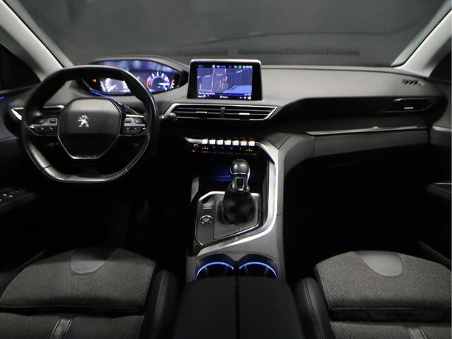 Peugeot 5008 1.2 PureTech Blue Lease Premium [7-ZITTER, TREKHAAK, CAMERA, APPLE CARPLAY, ANDROID, VERW. MEM. SEATS, HALF LEDER, CRUISE, NIEUWSTAAT]