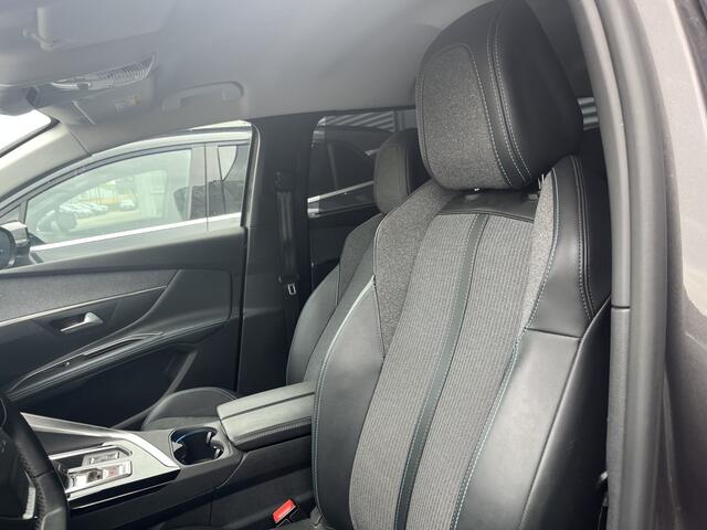 Peugeot 5008 1.2 PureTech Allure Pack MD