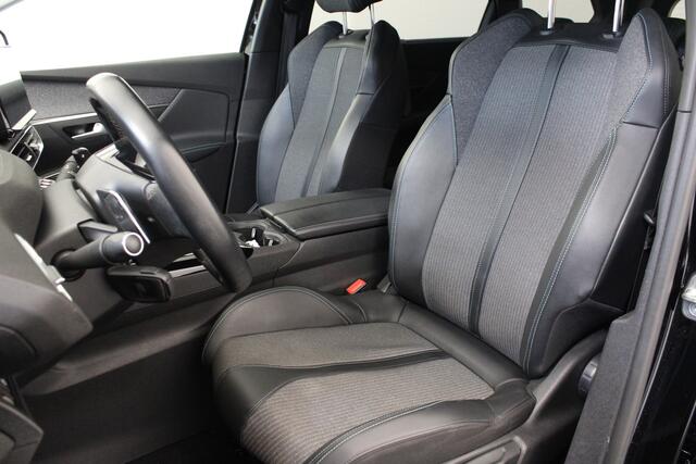 Peugeot 5008 1.2 PureTech Allure |Navi|Camera| *Pasen geopend!*