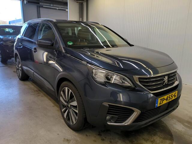 Peugeot 5008 1.2 PureTech Executive 7P [VOL LEDER, STOELVERWARMING, CAMERA, CLIMATE CONTROL, PDC, NAVIGATIE, NIEUWSTAAT]