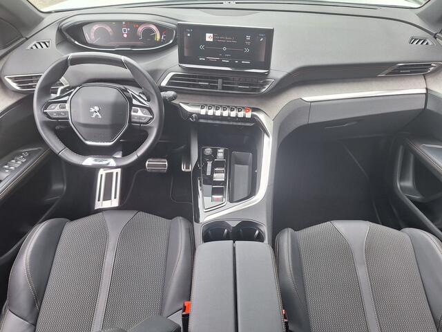 Peugeot 5008 1.2 Hybrid GT | Automaat | Two Tone | Camera voor en achter | Adaptieve Cruise Control | Navigatie |