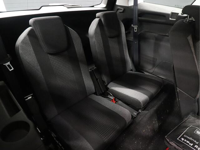 Peugeot 5008 1.2 PureTech Active 7-Pers. [APPLE CARPLAY, ANDROID, CAMERA, PDC V+A, CRUISE, NIEUWSTAAT]