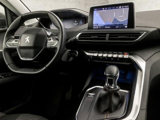 Peugeot 5008 1.2 PureTech Sport 7 Persoons (APPLE CARPLAY, GROOT NAVI, 360 CAMERA, PARKEERSENSOREN, TREKHAAK, SPORTSTOELEN, GETINT GLAS, CRUISE, NIEUWSTAAT)