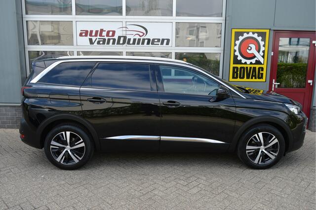 Peugeot 5008 1.2 PureTech Crossway O.a: Voll. Leder, Carplay, Navi, PDC, Stoelverwarming, Dab, Camera, Etc... Rijklaar! All-in prijs!