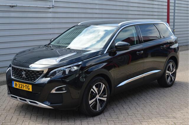 Peugeot 5008 1.2 PureTech Crossway O.a: Voll. Leder, Carplay, Navi, PDC, Stoelverwarming, Dab, Camera, Etc... Rijklaar! All-in prijs!