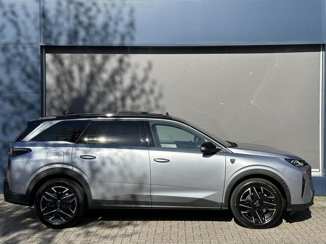 Peugeot 5008 1.2 Hybrid 145 GT | Zeer complete Demo van 2025 !| Glazen Panorama Schuif-/Kanteldak | Navigatie | 360 Graden Camera | Trekhaak 1000 KG | 7 Zitplaatsen | Adaptieve Cruise Control | 3-Zone Climate Control | Full LED Verlichting | All Season Banden | Keyles