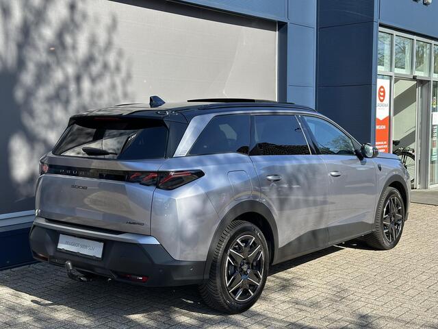 Peugeot 5008 1.2 Hybrid 145 GT | Zeer complete Demo van 2025 !| Glazen Panorama Schuif-/Kanteldak | Navigatie | 360 Graden Camera | Trekhaak 1000 KG | 7 Zitplaatsen | Adaptieve Cruise Control | 3-Zone Climate Control | Full LED Verlichting | All Season Banden | Keyles