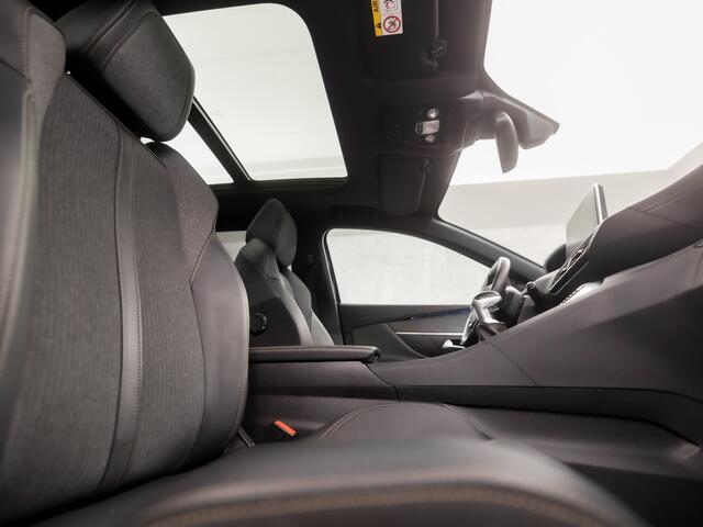 Peugeot 5008 1.2 PureTech GT-Line 7 Persoons (PANORAMADAK, APPLE CARPLAY, GROOT NAVI, 360 CAMERA, LEDER, SPORTSTOELEN, LED KOPLAMPEN, KEYLESS, DAB+, NIEUWE APK, NIEUWSTAAT)