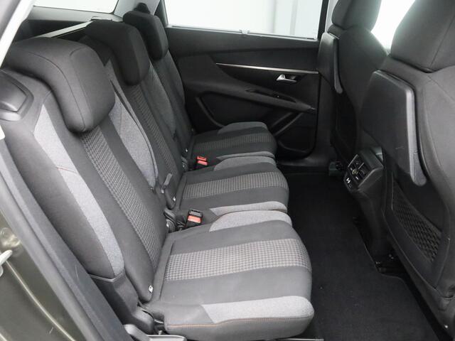 Peugeot 5008 1.2 PureTech 130 PK Automaat Active 7-Pers. | NAVI | CARPLAY